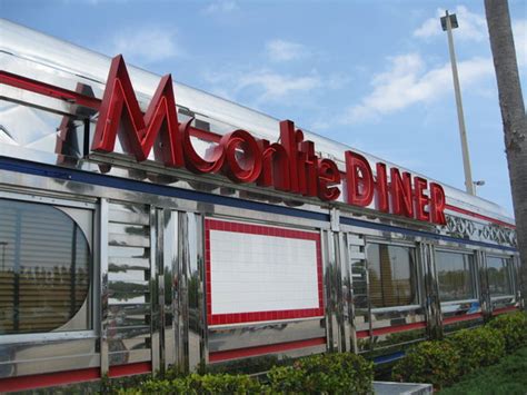 Moonlight diner. Things To Know About Moonlight diner. 